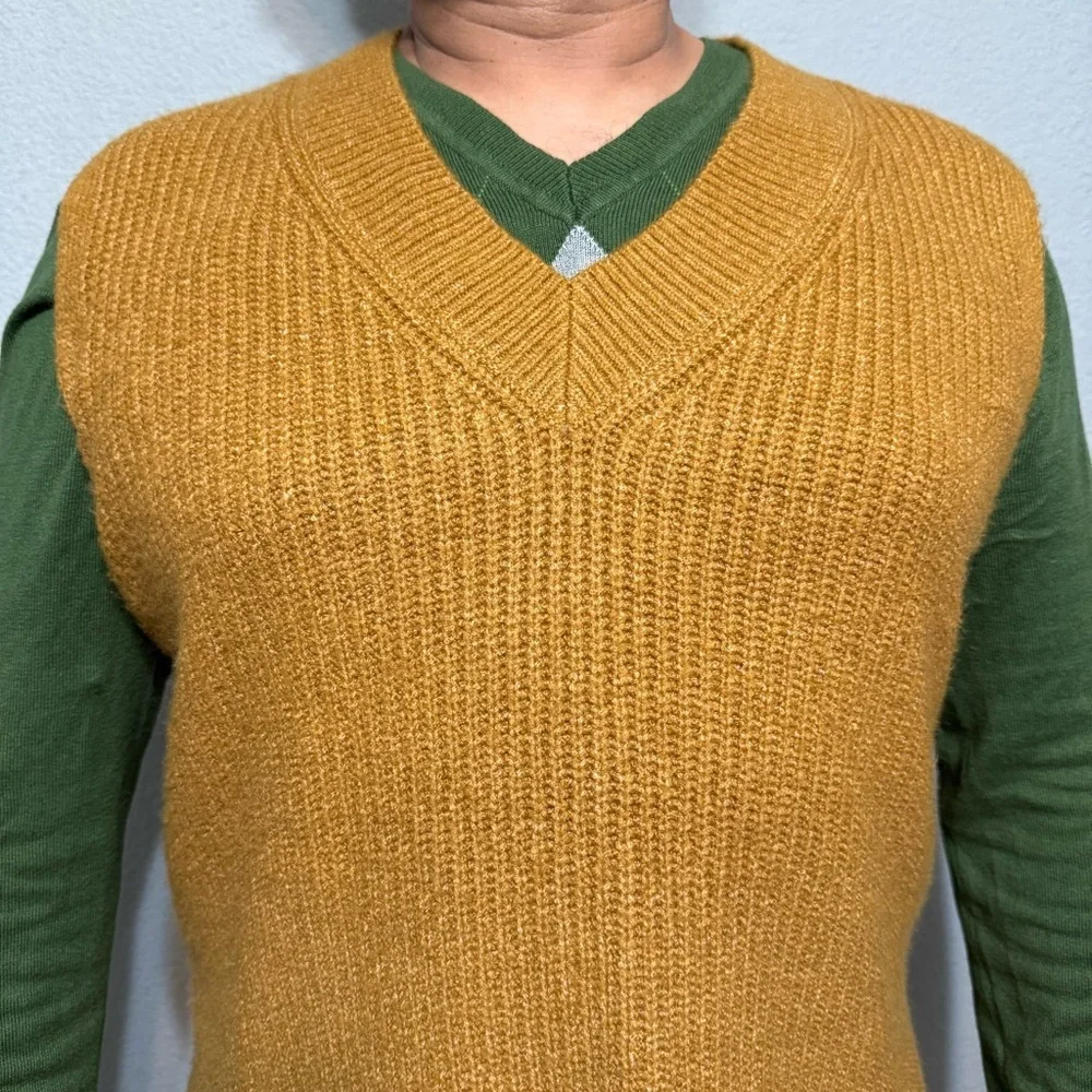 Halogen Men Brown V-Neck‎ Sleeveless Vest Sweater Size 1 / XL